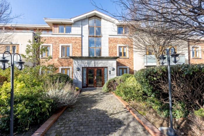 34 STANFORD, ARDILEA, CLONSKEAGH, DUBLIN 14, D14 ER55.