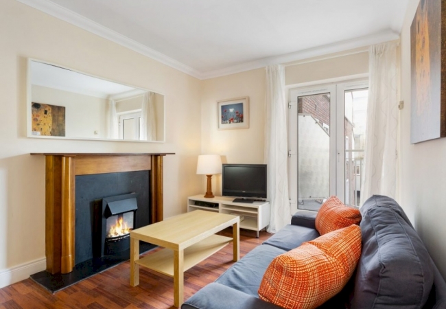 80 The Northumberlands, Lower Mount Street, Dublin 2