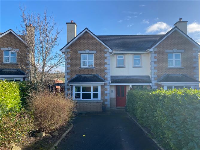 24 Cois Na Bearu, Graiguenamanagh, Kilkenny R95H320